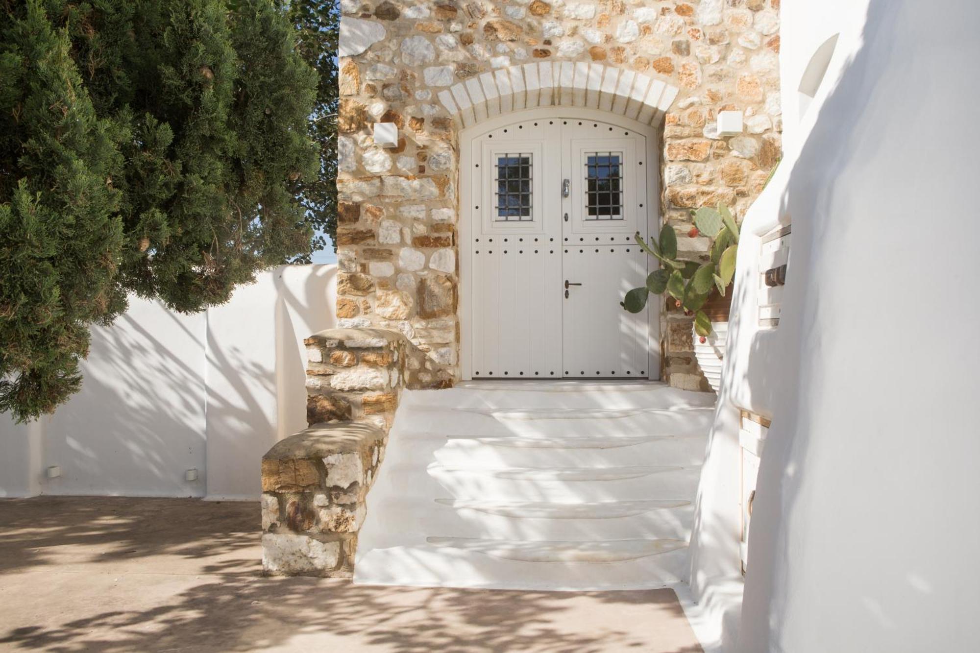 Kallos Villas & Suites Naxos City Экстерьер фото